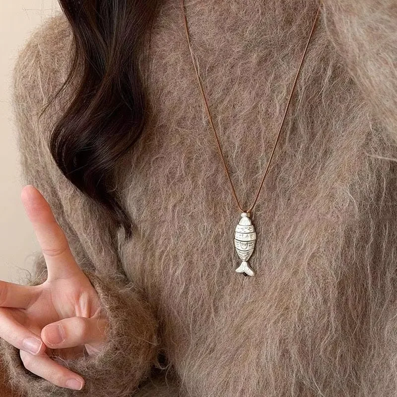 Bohemian Metal Small Fish Pendant Necklace For Women Men Vintage Brown Leather Rope Long Adjustable Charm Necklace Jewelry