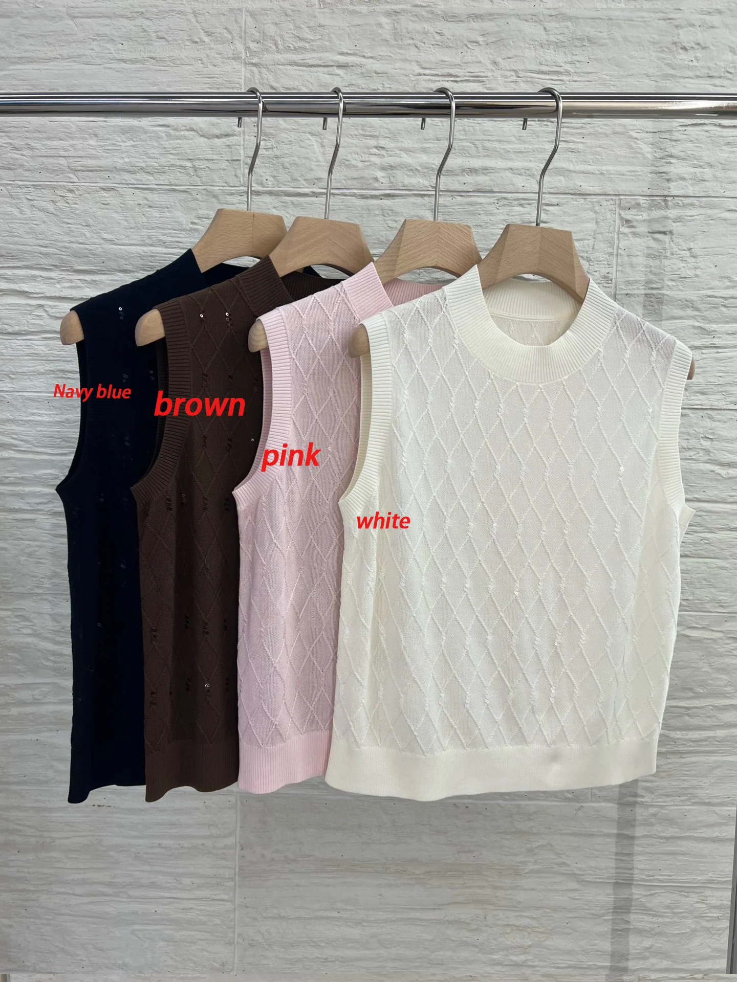 2026 Early Spring/Summer New Gentle Style Diamond Pattern Sequin Knitted Silk Cotton Vest For Women