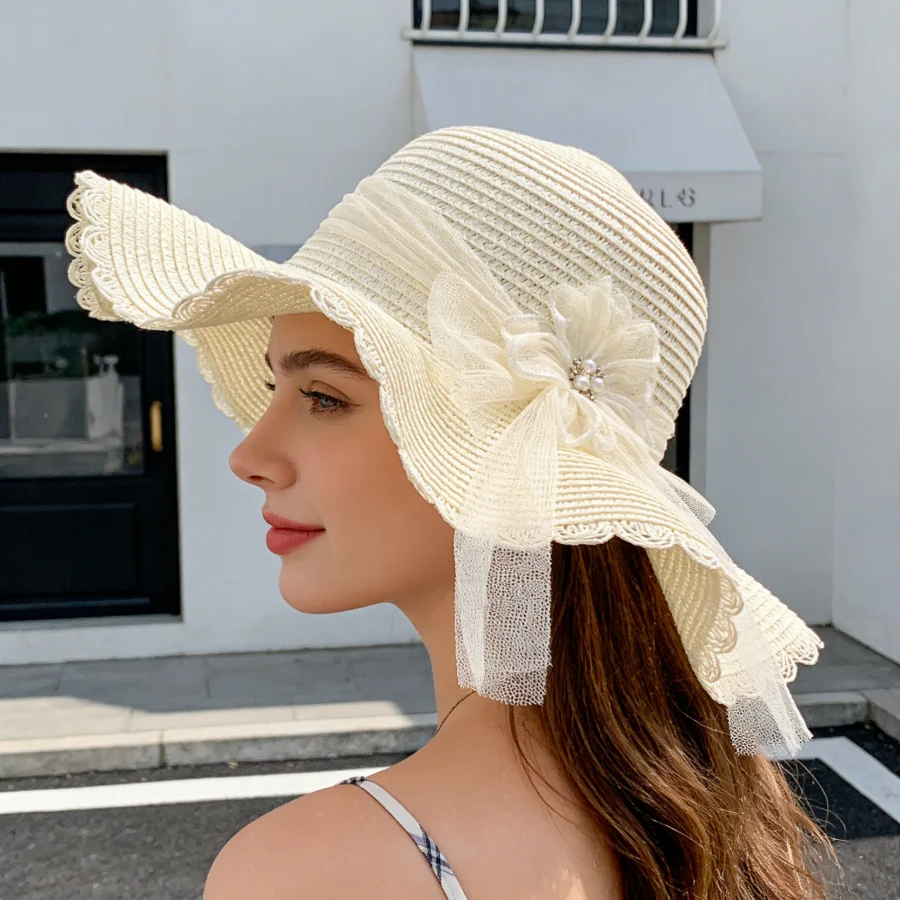 Women's Summer Straw Sun Hat, with Fresh Mesh Floral Decoration, Large Brim, Foldable and Portable Sun Protection Hat, Suitable for Daily Wear on Vacation, Holiday Gift