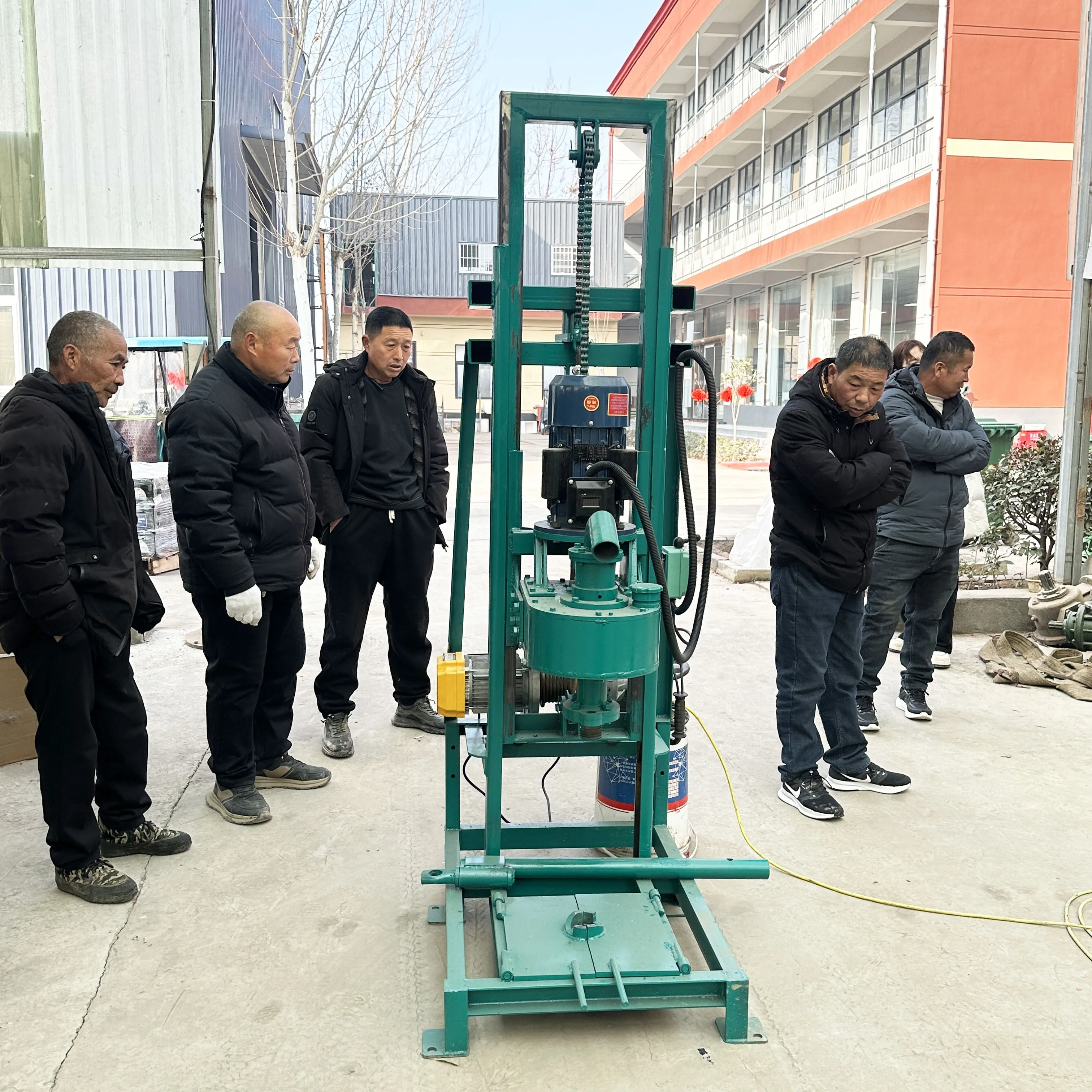 20253KW الشركة المصنعة الكهربائية المحمولة سعر بيع جهاز حفر آبار المياه بطول 150 مترًا