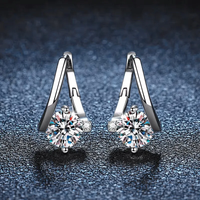 

Серьги из стерлингового серебра 925 пробы, серьги с муассанитом для женщин, модные и универсальные аксессуары, серьги нестандартной формы.