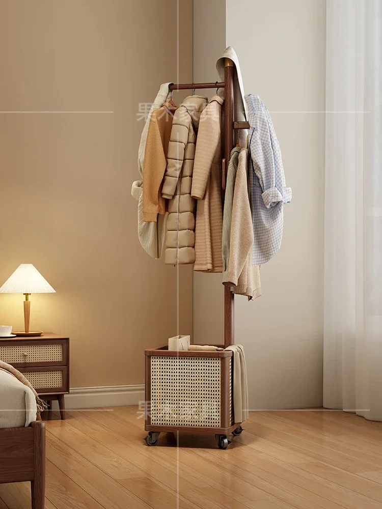 Solid wood hanger floor-to-ceiling bedroom coat rack overnight clothes storage rattan woven basket movable hanger