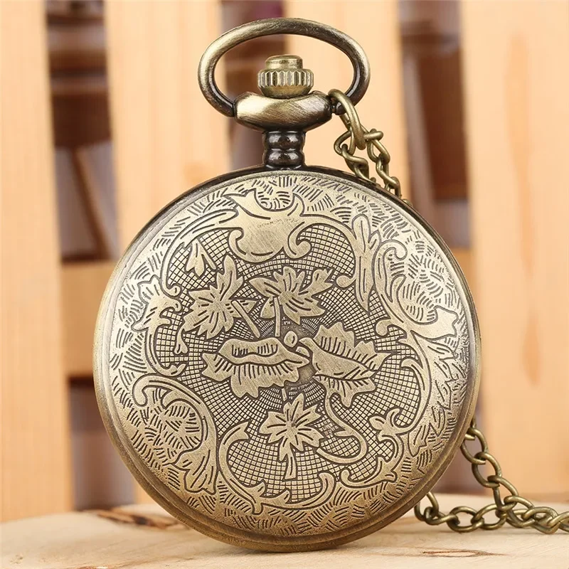 Vintage Pocket Watch Engraved Macau Casion Design Arabic Number Display Quartz Movement with Sweater Necklace Chain Timepiece