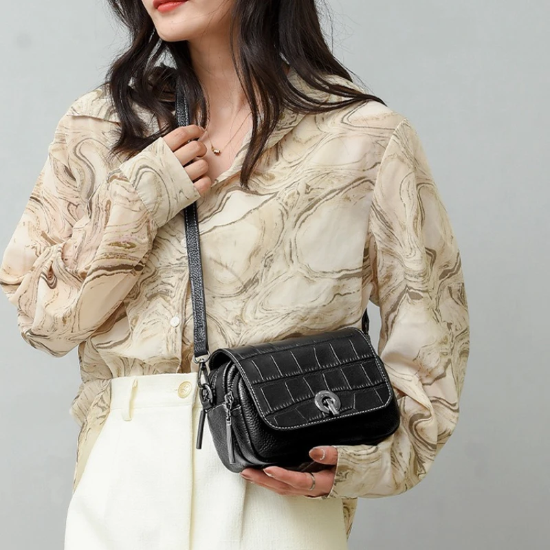 

Women's Genuine Leather Crossbody Bag - Classic & Versatile Square Design, Perfect for Fashion & Daily Use (Fits Phone)