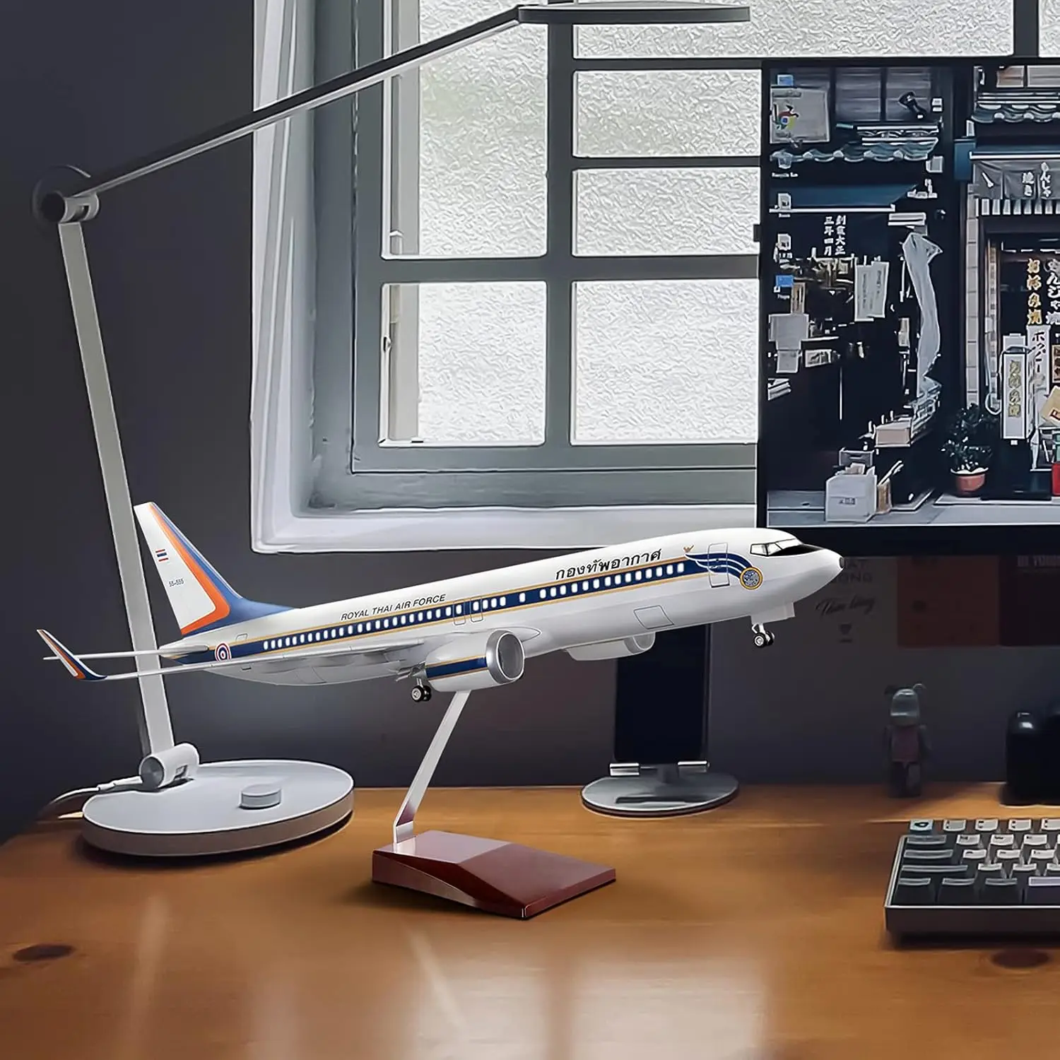 

47cm Resin Plane Model Thai Air Force B737 Model Airplanes Diecast Aircraft Assemble Gifts With Stable Base Collection Display