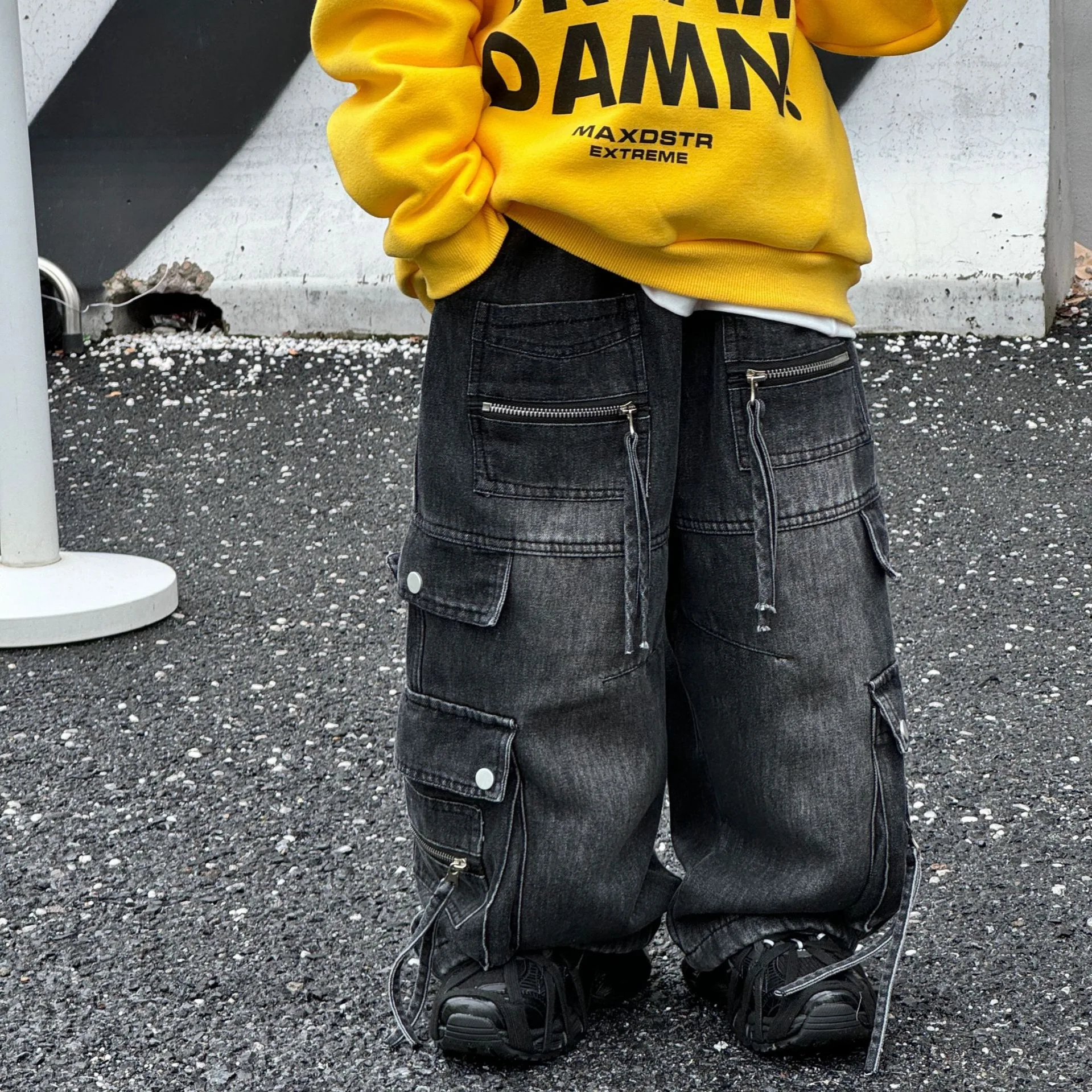 

2025 Boys' Fashion Versatile American High Street Vintage Winter New Korean Edition Plush Jeans