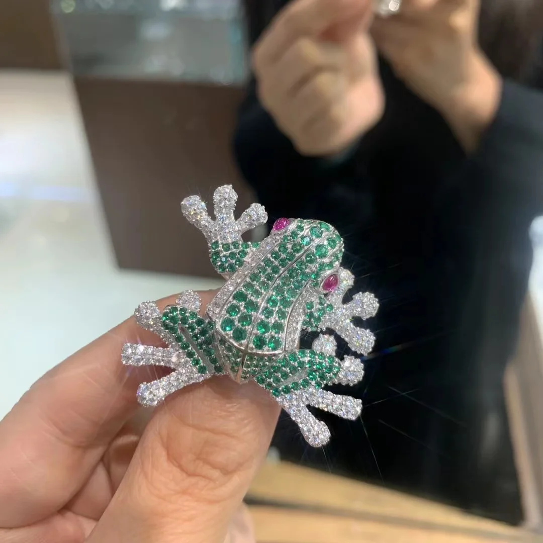 

frog brooch and pendant double use 925 sterling silver with cubic zircon cute 30*35MM unisex jewelry fine jewelry for men