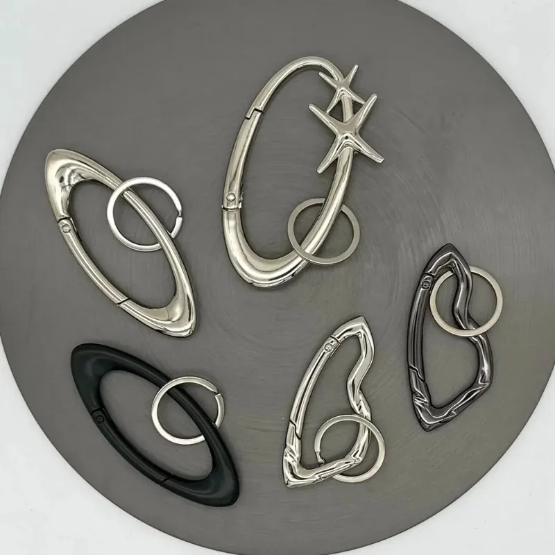 Now 2026 Sky Shining Star Keychain Oval Essential Icon Carabiner Keychain  Gothic Backpack Decor Korean Fashion