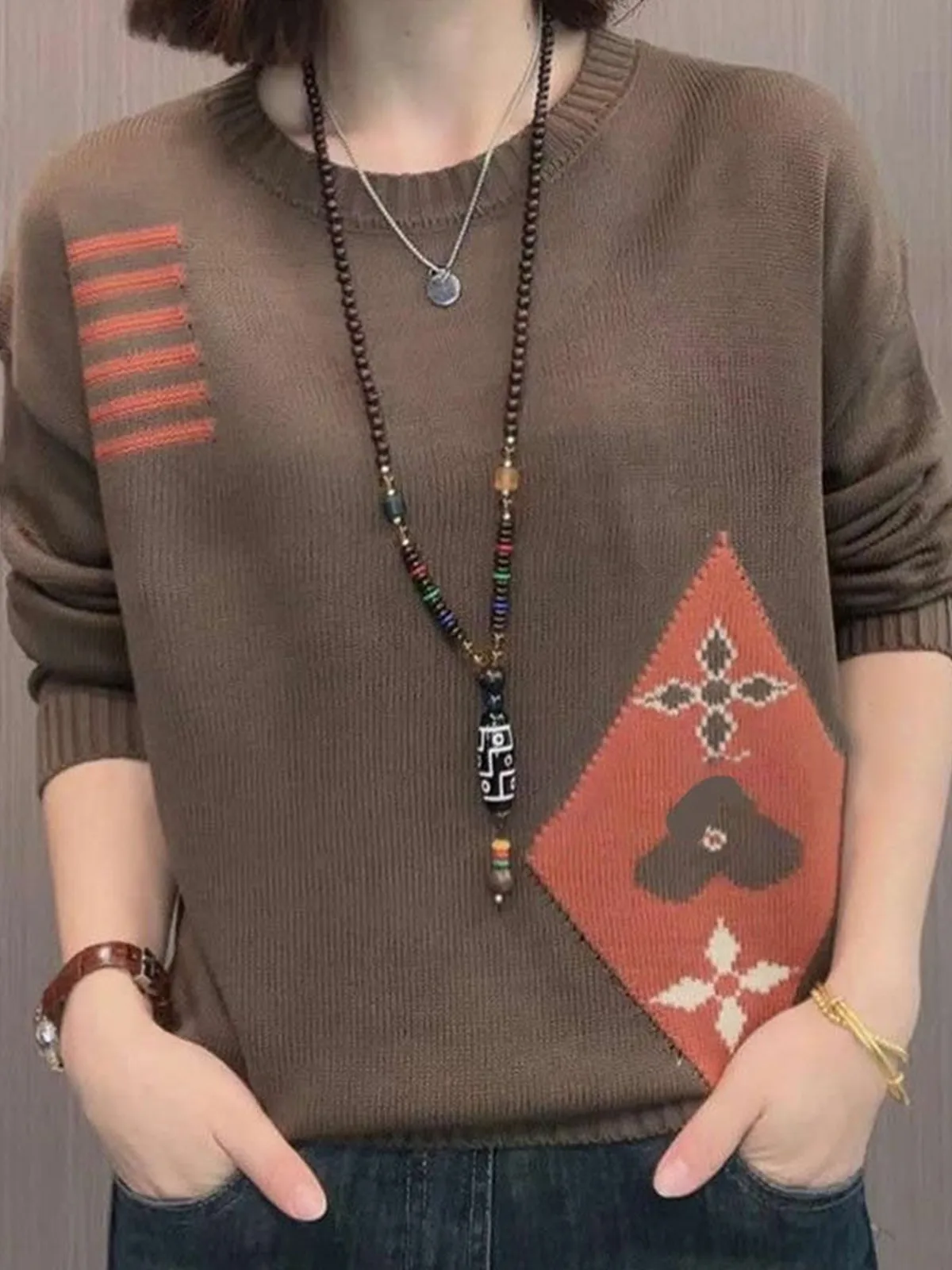 เสื้อสเวตเตอร์ถักทรงหลวมสำหรับผู้หญิง คอกลม ลายดอกไม้  สำหรับฤดูใบไม้ร่วงและฤดูหนาว  รุ่นใหม่  ช่วยให้ดูผอมลง