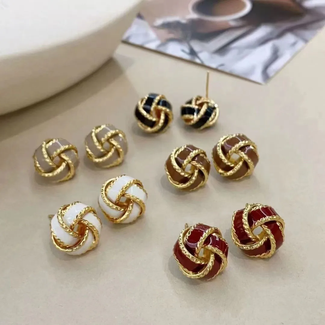 925 Silver Needle Korean Fashion White Geometric Knot Earrings For Women Jewelry 2026 Trending New Women's Redblack Earrings M3