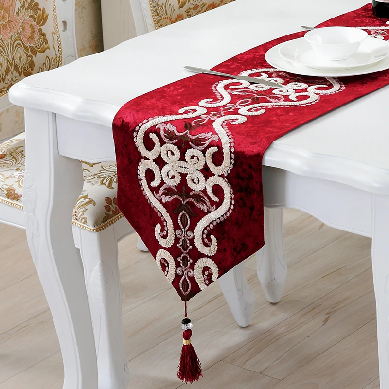 

European Style Flannelette Table Runner Bed Runners with Tassel Modern Dining Room Tea Table Flag Luxury Wedding Home Decoration