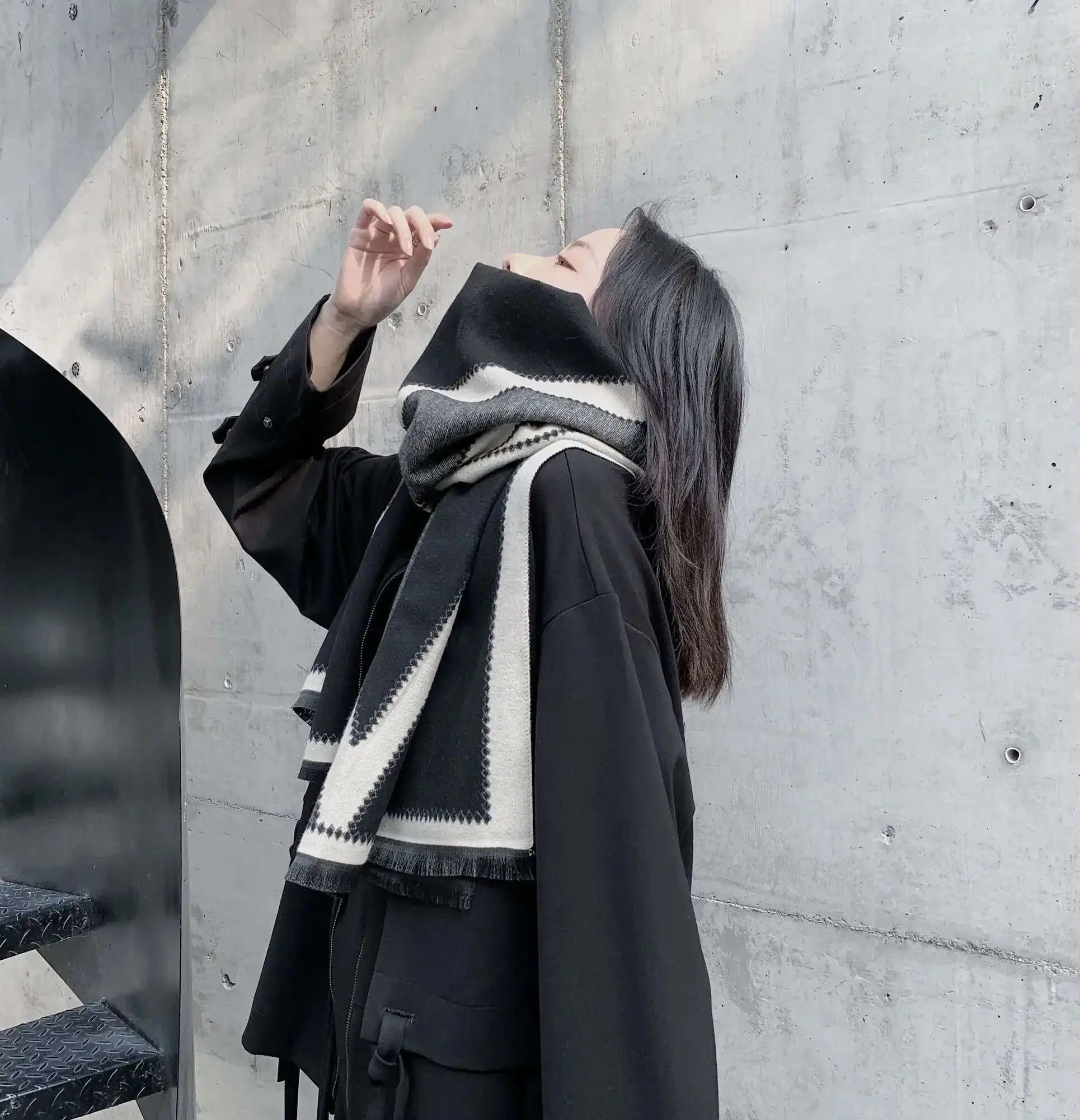 UMI MAO Yamamoto Dark Scarf Niche Model Faux Cashmere Reversible Shawl Collision Color Stitching Thick Warm Scarf Men Women Y2K