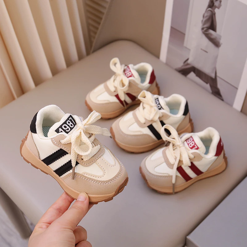 

Детские кроссовки с закрытым носком в полоску, модная повседневная обувь для мальчиков и девочек, весна-осень 2021, новые детские кроссовки, нескользящие