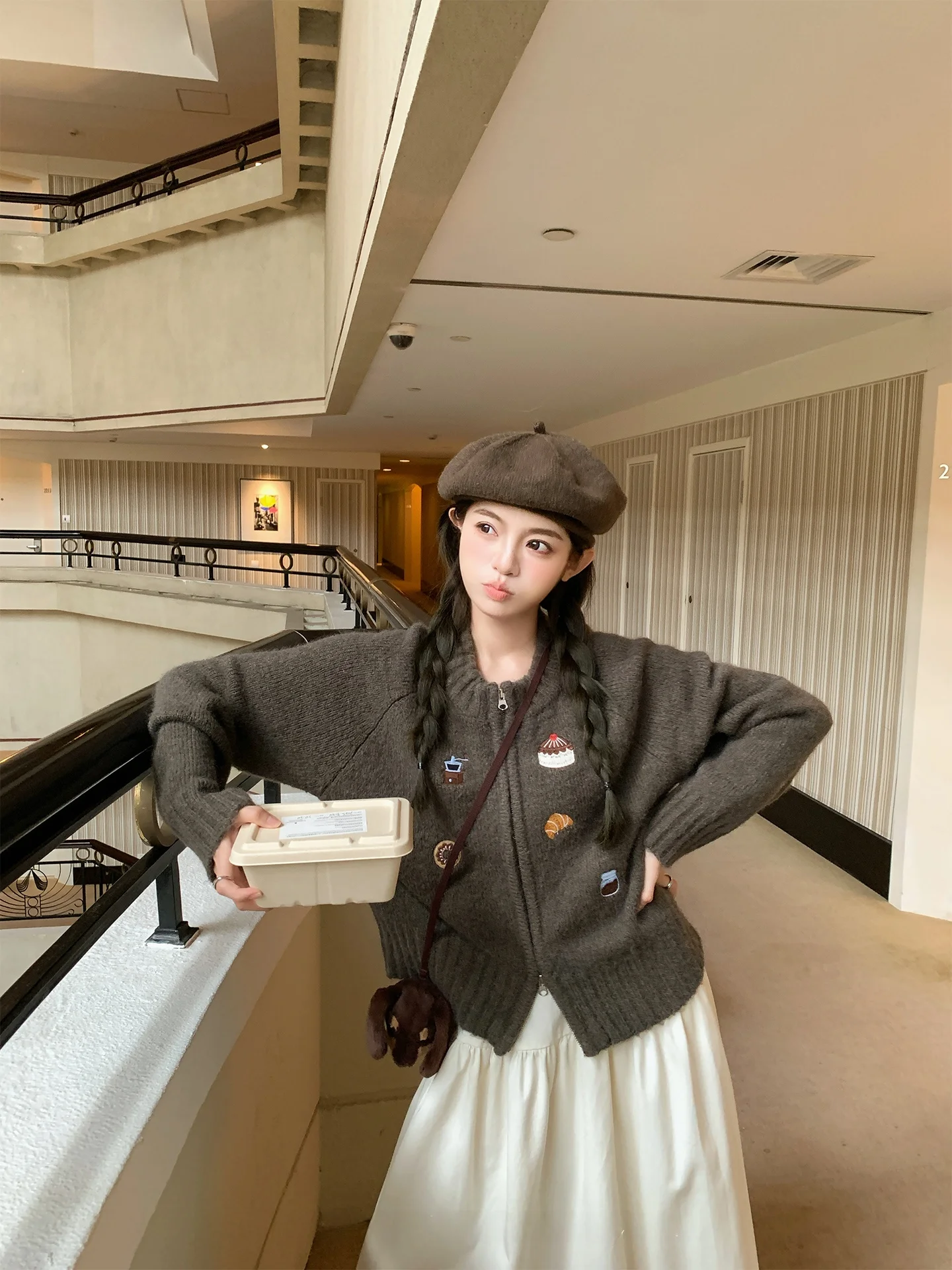 

FF BLUE Studio Coffee Cookie Wool Blend Knitted Cardigan Zipper ort Coat Spring Autumn Women's Loose Fit Long Sve