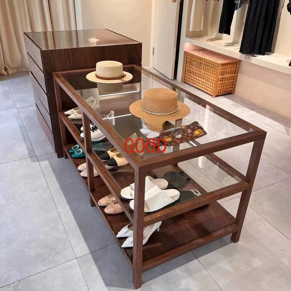 Clothing Store Middle Island Table Ornament Display Cabinet Clothing Display Table Retro Style Display Cabinet