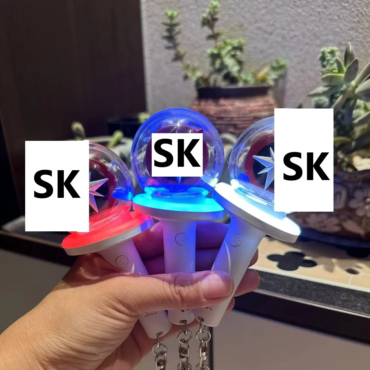 New Kpop Groups Mini Light Stick Keychains Creative Lights Keyrings Bag Pendant Key Tings Fans Collections Gifts