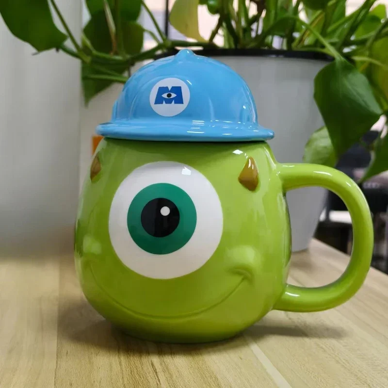 Disney dos desenhos animados monstros mike figura de ação coberto caneca água copo cerâmica modelo desktop ornamentos crianças presentes aniversário brinquedos