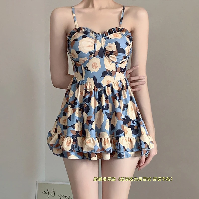 2025 New Conservative Print Suspender Sweet Ruffles One-piece Swimsuit Summer Girls Square Collar Seaside Vacation Sexy Swimwear