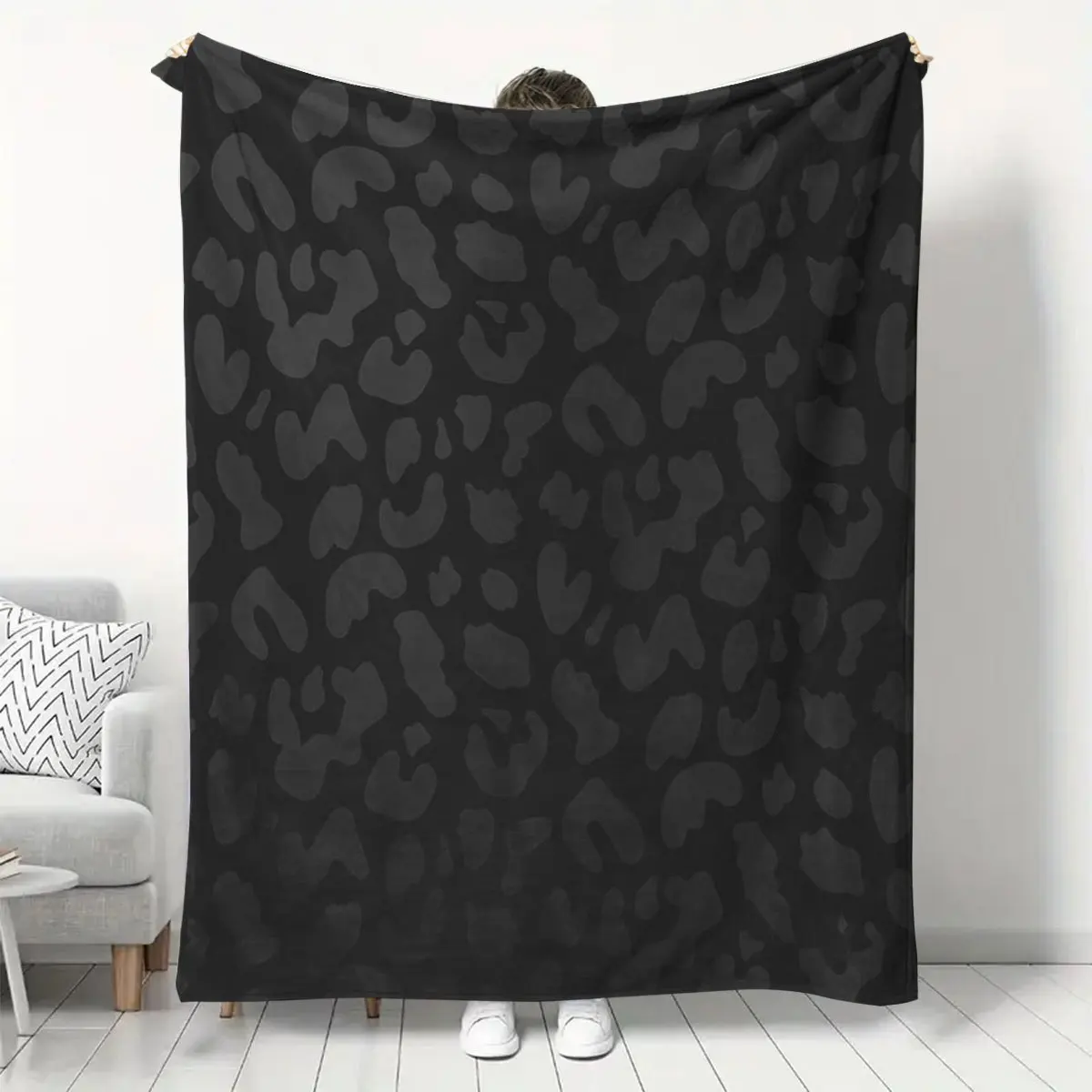 Black Cow Print Flannel Blanket, Soft and Suitable for All Seasons, Air Conditioning Throw Blanket, Sofa Blanket, Office Nap and