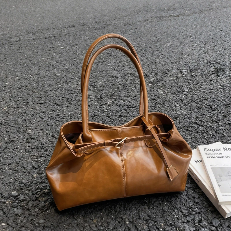 

Elegant Women's Tote Bags, Practical Crossbody Bag In Genuine Leather For Ladies With Famous Classic Charm