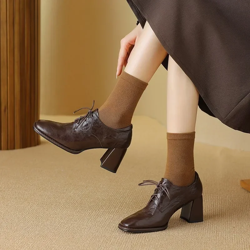

Новинка 2023 года, женские туфли-лодочки, весенне-осенние рабочие повседневные кожаные туфли на толстом каблуке со шнуровкой для взрослых в стиле ретро