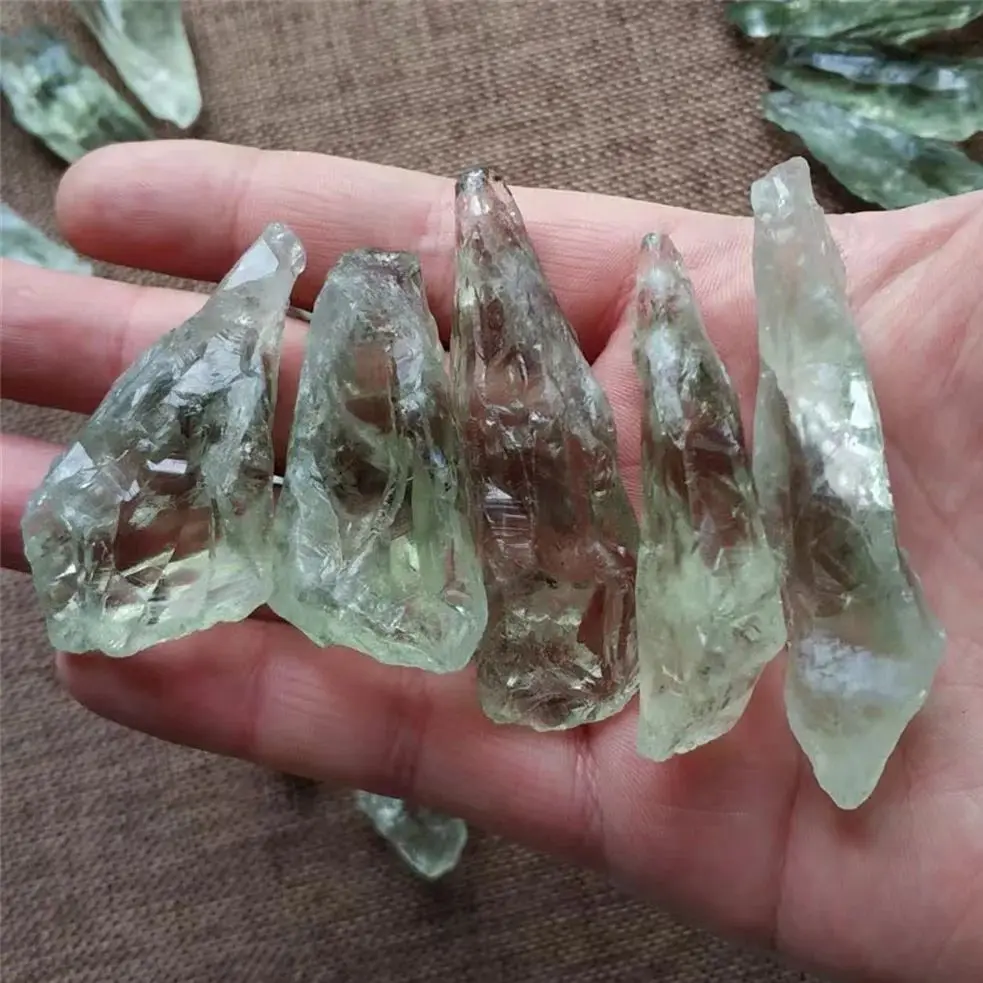 Naturale verde Fluorite pietra guarigione verde spina dorsale manganello cristallo di quarzo decorazioni per la casa vaso di fiori ciondolo fai da