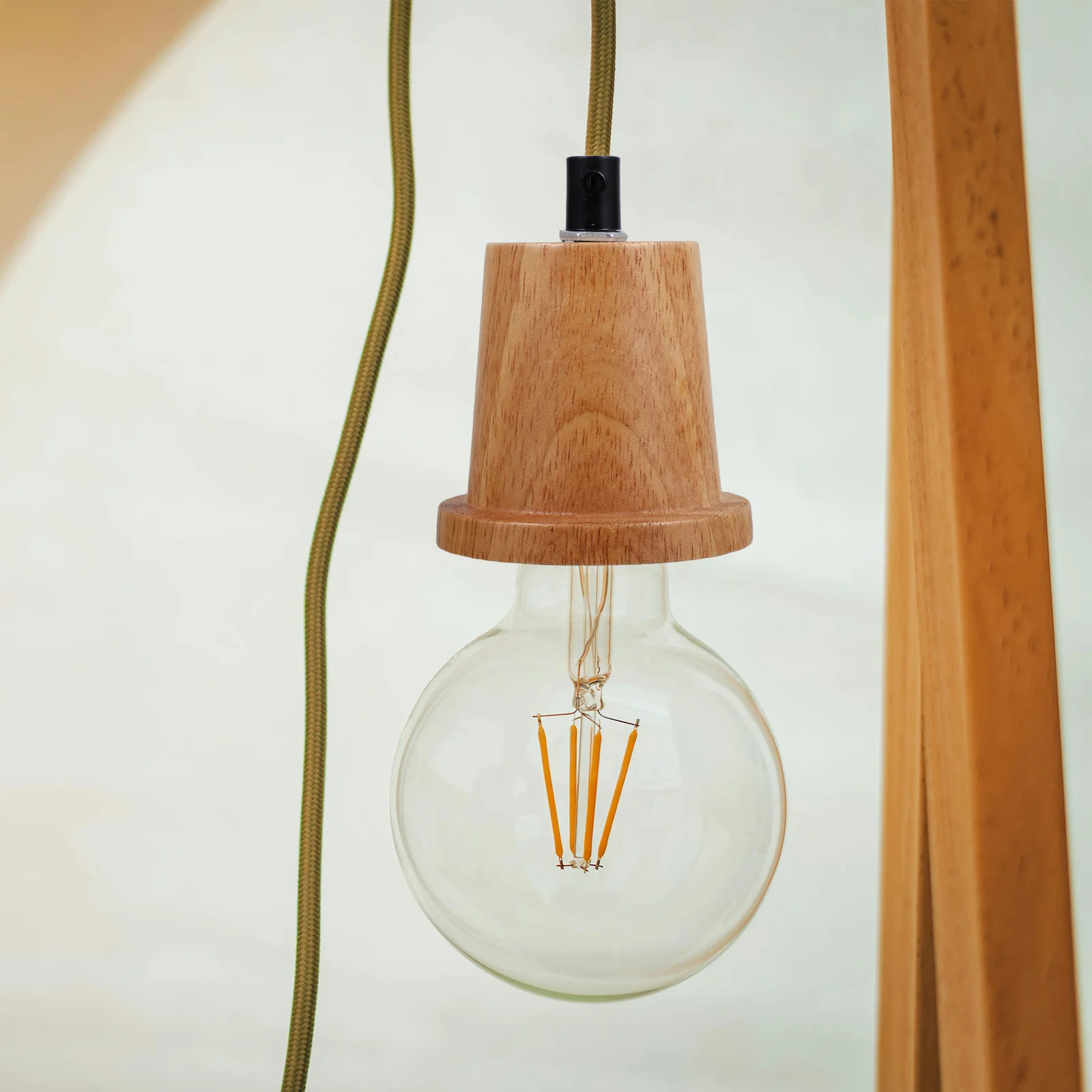 

Modern Wooden Lamp Holder Base E27 Screw Fitting DIY Light Bulb Socket for Ceiling Pendant Table Lamp Reliable Lighting