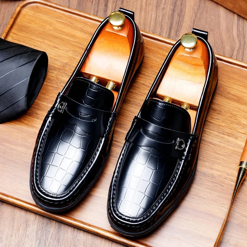 

2024 Spring and Autumn New Men's Business Casual Shoes Genuine Leather Pointed Dress Shoes