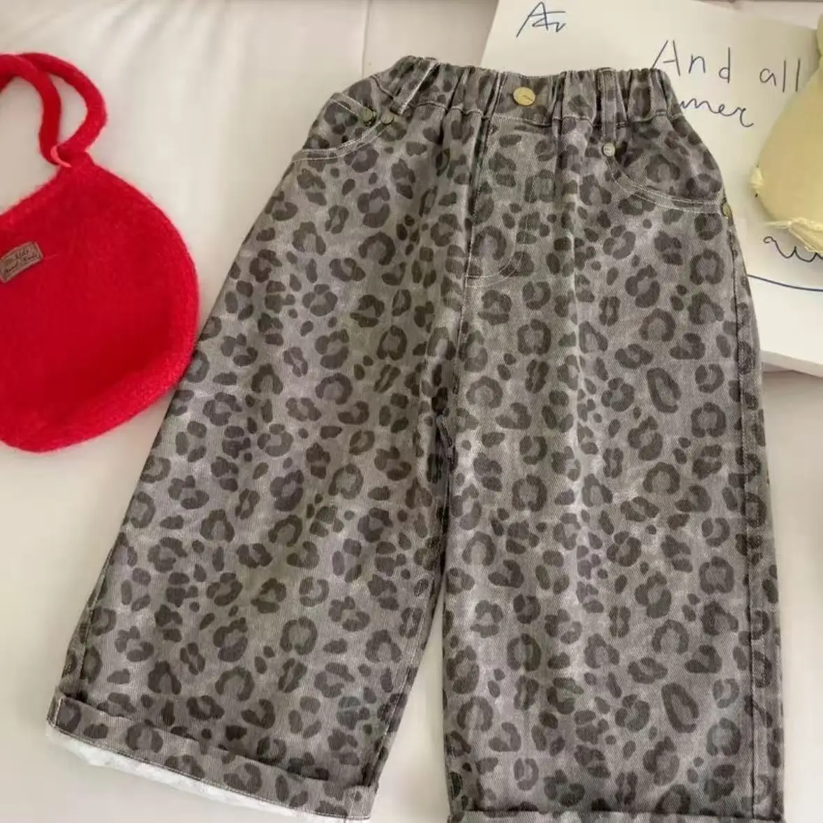 

Spring and Autumn Girls' Korean Edition Leopard Pattern Casual Pants Fashion 2025 New Children's Loose Wide Leg Pants 80-150CM