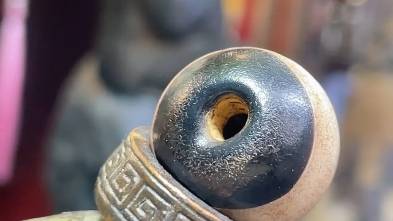 Tibetan Nepalese Himalayan Bead Ancient agate Old Dzi Talisman eye Bead Amulet
