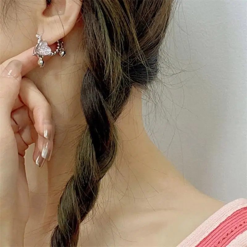 91AF Vintage Inspire Heart Earrings Craft from Sturdy Alloy Great Jewelry Accessory for Enhancing Your Party Look Styles