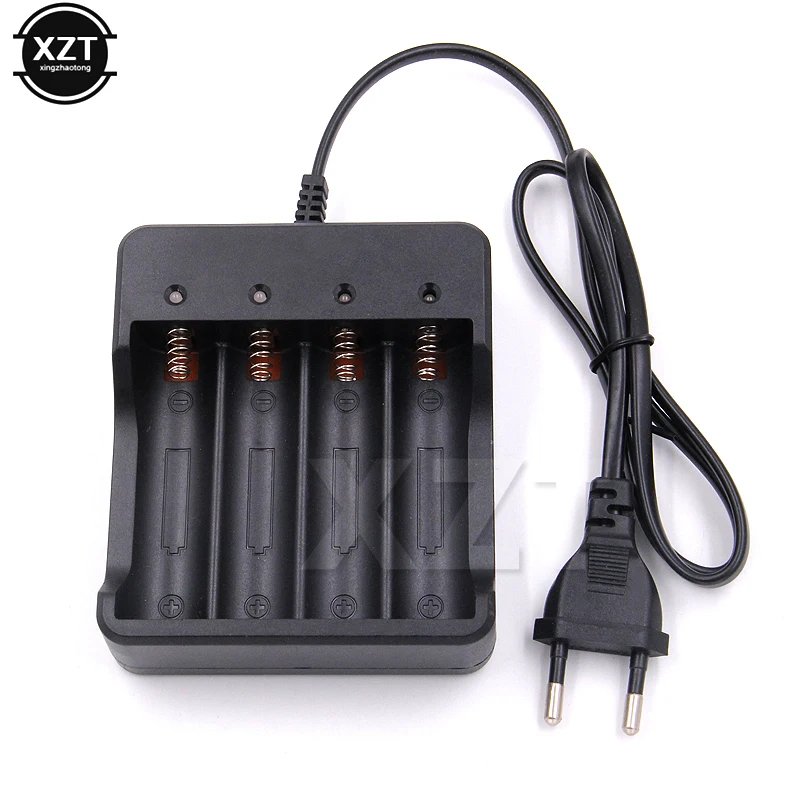 Intelligent 4-slot Charger with Short-circuit Protection Independent Current Channel for 18650 Lithium-ion Rechargeable Battery