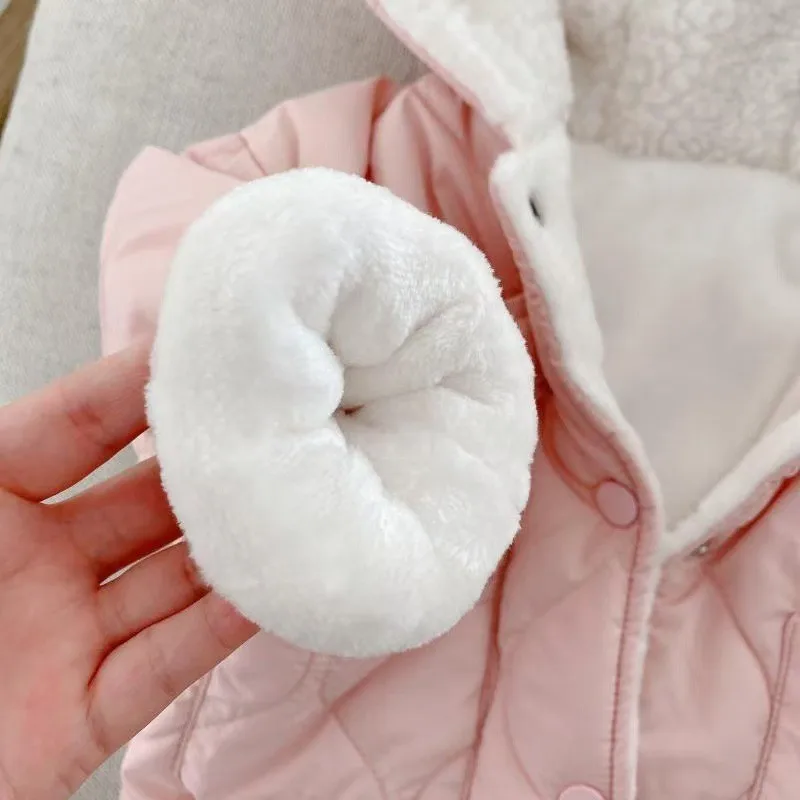 WT22302 وصل حديثًا على الطراز الكوري سترة أطفال سميكة مبطنة بالصوف للخريف/الشتاء بقلنسوة لطيفة وعصرية الأكثر مبيعًا