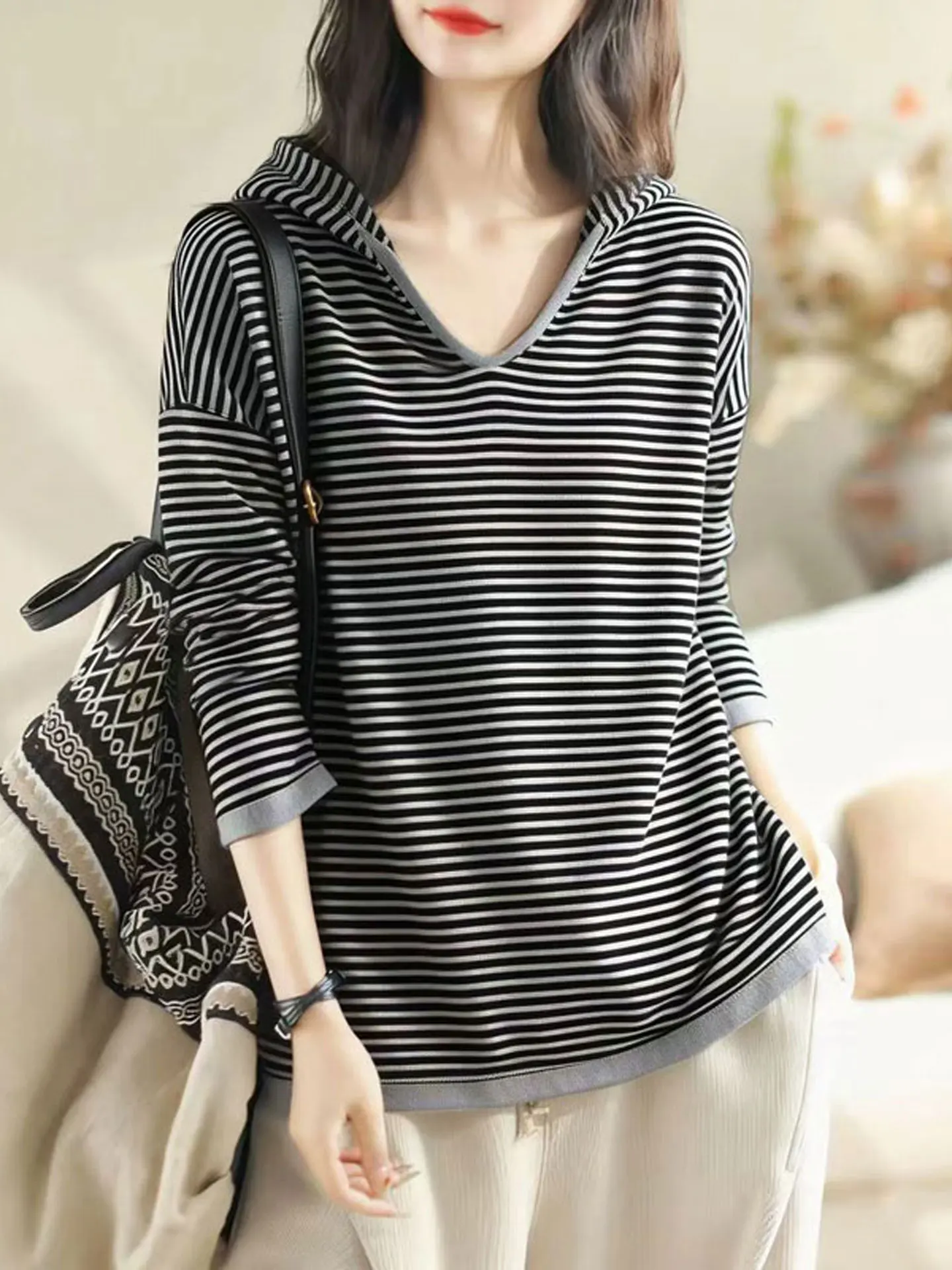 Women's Loose Fit Hoodie V-Neck Striped Comfortable Cotton Polyester Blend Long Sleeve Casual Style Base Layer Top