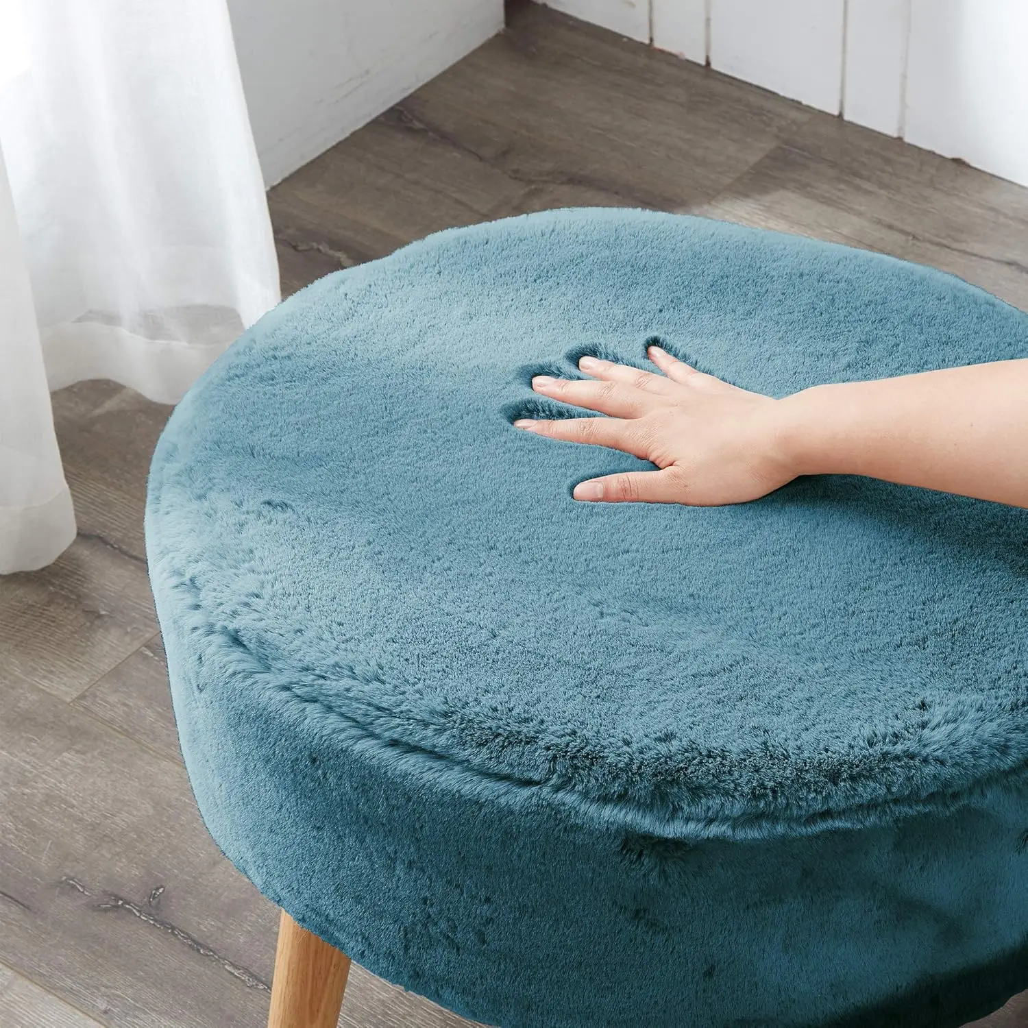 

Овальный пуфик из искусственного меха Home Soft Things Blue Heavy, 22 x 18 x 18 x 18 дюймов, дымчато-синий, очень мягкий пушистый круглый пуфик для макияжа