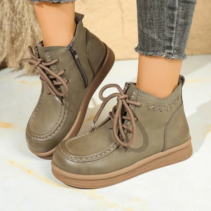 

Woman Ankle Boots Retro British Style Short Boots Side Zip 2026 Autumn New Leather Boots Versatile Soft Sole Female Plus Size 42