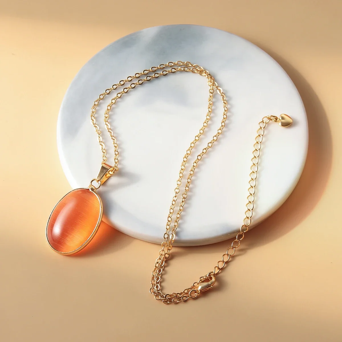 

Fashion Classic Colored Cat's Eye Stone Women's Necklace Sweater Chain Party Holiday Jewelry Gift Drop Shipping