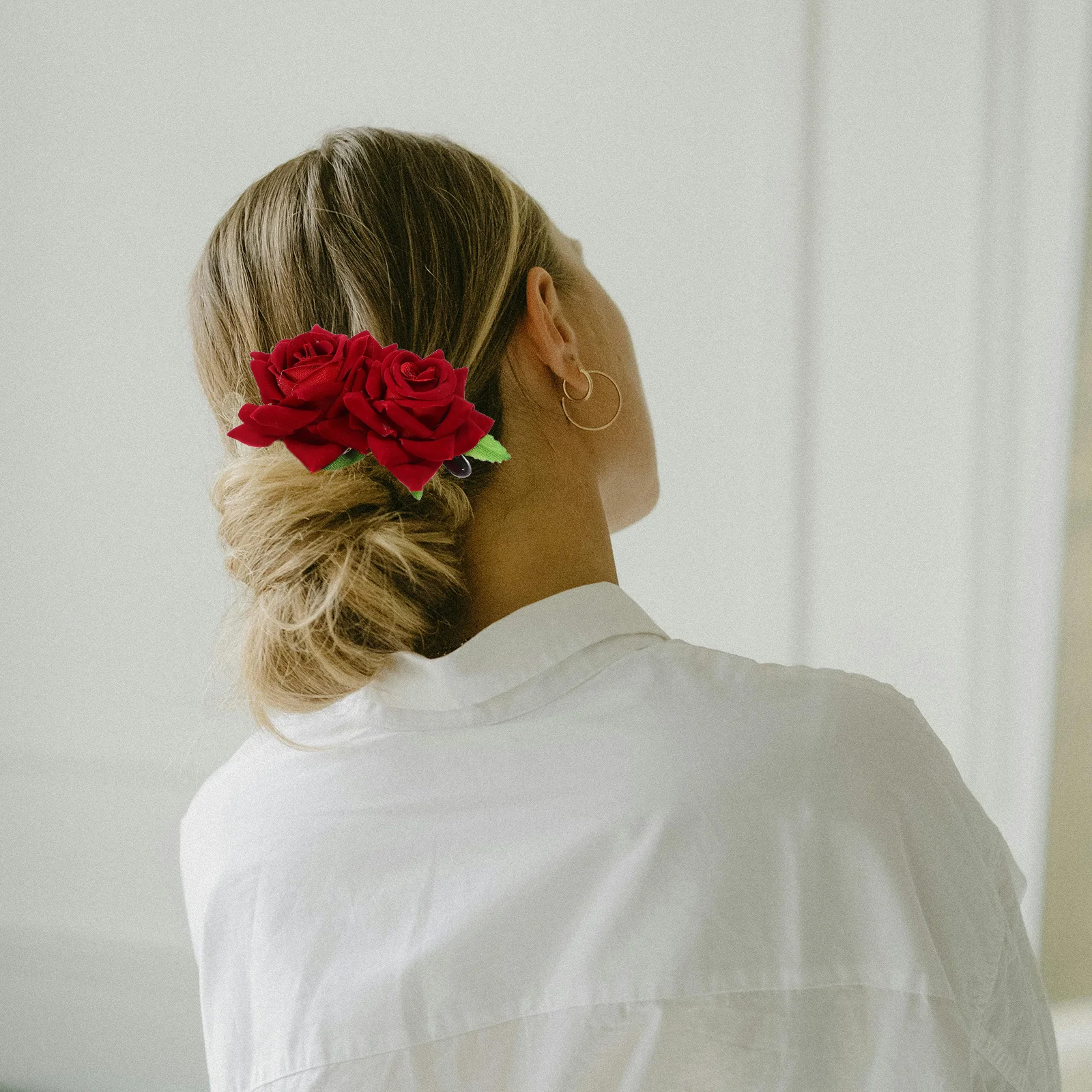 

2Pcs Rose Flower Hair Comb Bridal Hair Accessory Elegant Wedding Party Bun Clip Secure Fit No Slip for Bride Banquet Style