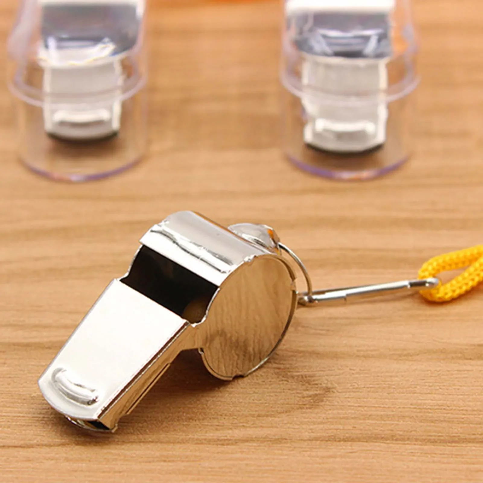 Apitos esportivos de aço inoxidável, material resistente e de qualidade alimentar, aplicações amplas, adequados para treinadores, políticas oficiais