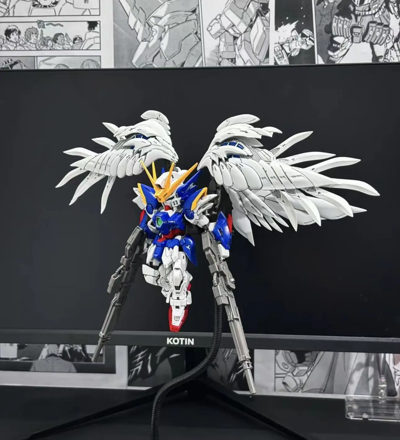 

Wing Zero Mobile Suit anime game peripheral models, trendy toys, anime figurines, table decorations, and birthday gifts