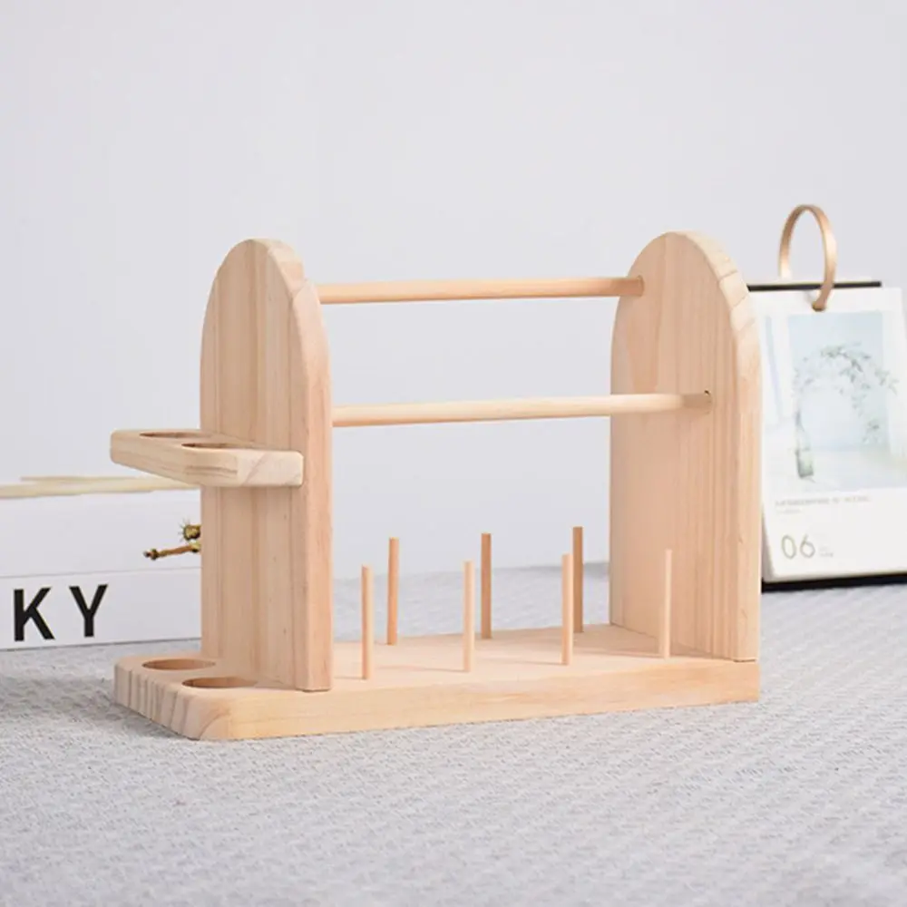 

Деревянный держатель катушки для ниток, вращающийся тканый компактный держатель для шариков из пряжи с прорезью для хранения, двухосевая стойка для хранения швейных ниток