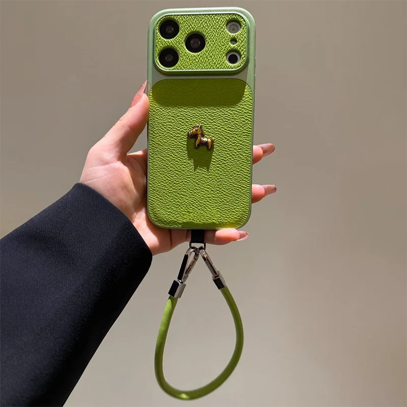 Green Leather Texture Phone Case For iPhone 17 Pro Max 16 15 Pro Max 14 13 Pro Max Cover With Gold Horse Decor & Wrist Strap