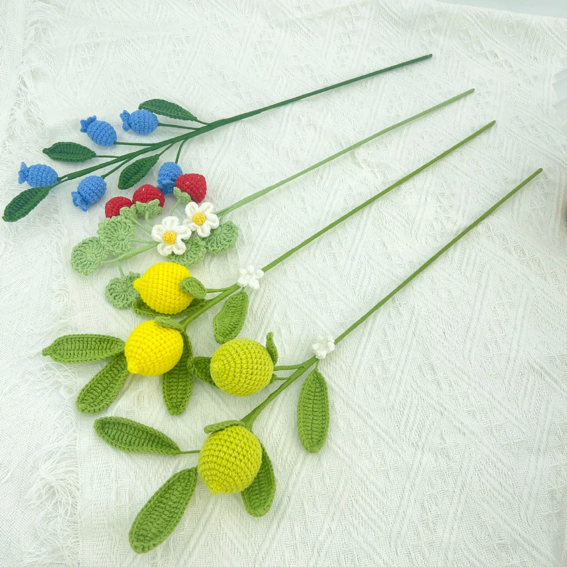 Fertig gehäkelte Fruchtzweige, kreativer handgemachter Frucht-Blumenstrauß, künstliche Pflanzen zur Raumdekoration – Detail 1
