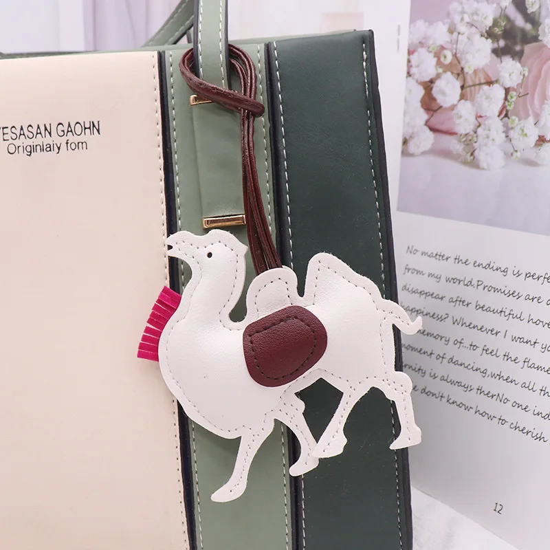 Classic Cute Desert Camel Bag Pendant Key chain Fashion PU Leather key Ring Accessories