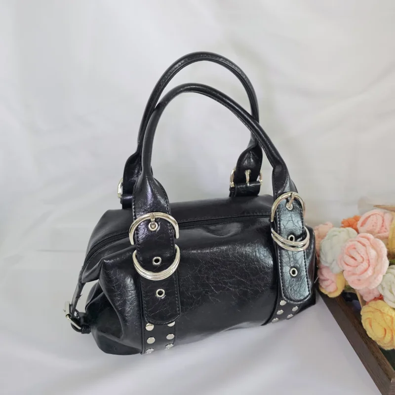 

Korean Riveted Motorcycle Bag High-end Studded Shoulder Bag Large Capacity Black Crackle Pattern Glossy Leather Handbag Commute