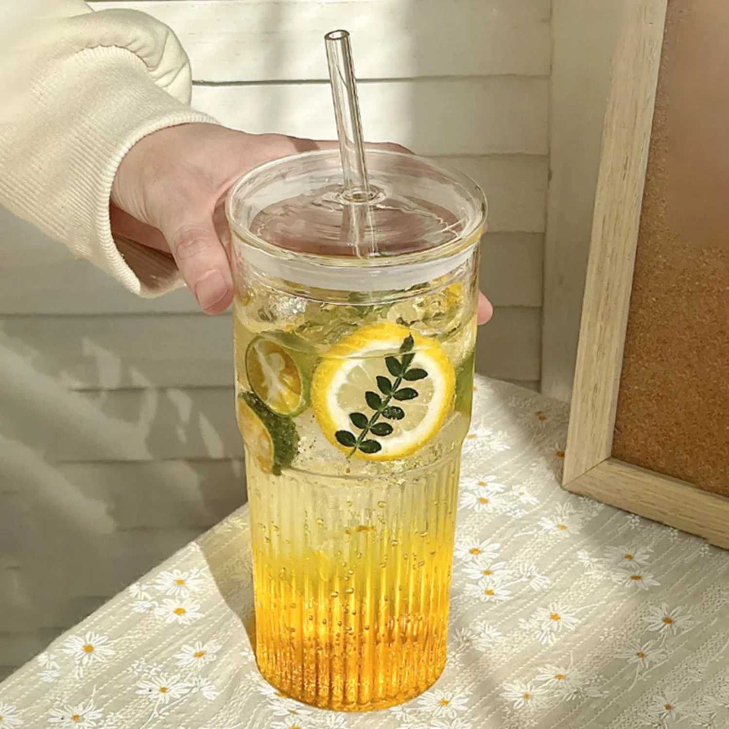 

450/600ml Stripe Glasses With Lid and Straw Transparent Glass Cup Drinking Ice Coffee Mug Cup Juice Glass Milk Cup Drinkware