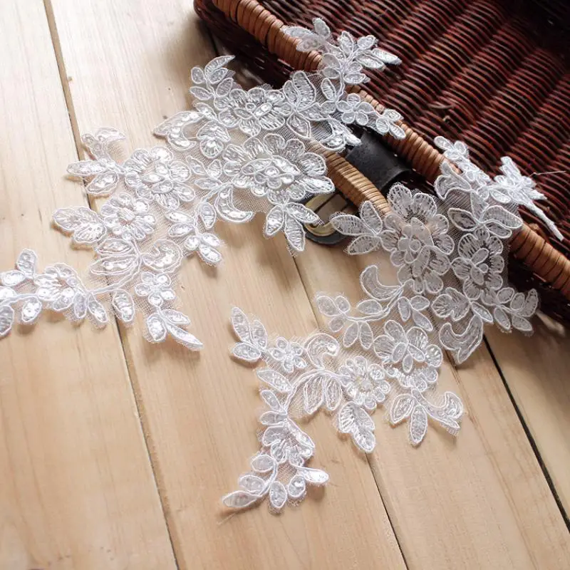 10 Stück Blumen-Spitzenapplikationen, Paar, bestickte Blumen-Aufnäher zum Aufnähen, Spitzenmotive zur Dekoration von Brautkleidern und Kleidungsstücken. – Detail 3