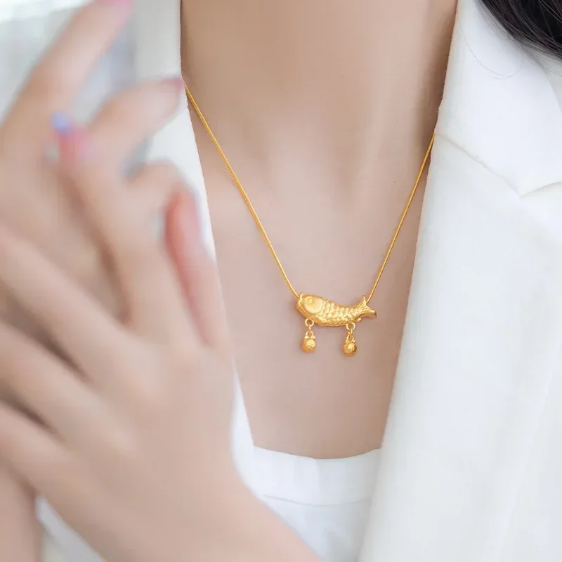 

9999 Real Gold 24K Elbow Koi Collarbone Chain, Versatile Temperament, High-end Sense, Lucky Word Bell, Carp Pendant Necklace