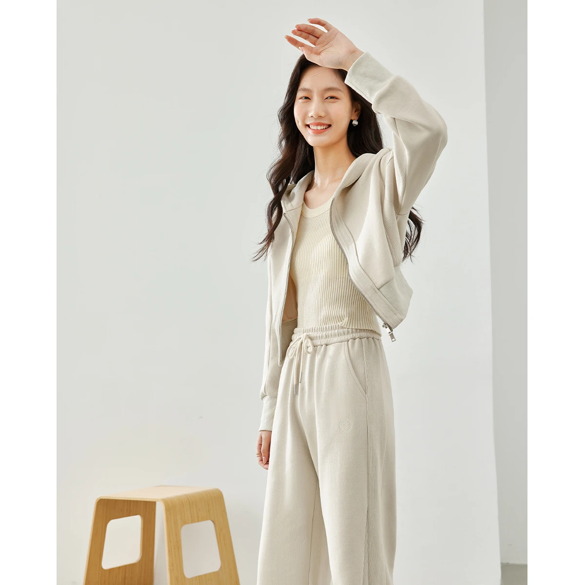 VIMLY Women's Elegant Apricot Hoodie Two-piece Set 2026 Autumn New Casual Fashion Pullover Wide-leg Baggy Pants Outfit M5735