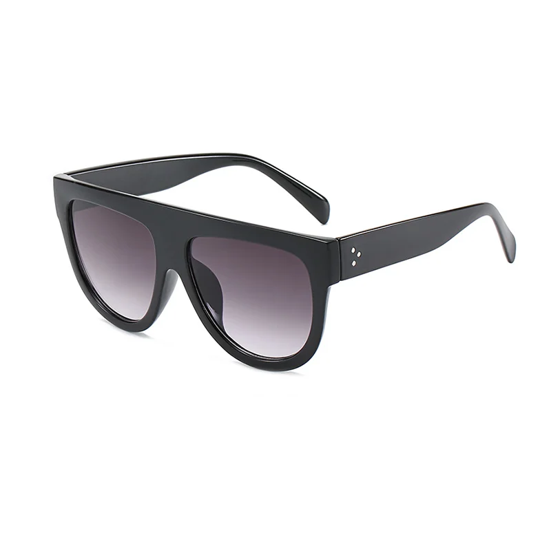 Oversized Women Sunglasses 2026 Shield Shape Luxy Design Big Frame Rivet Shades Sun glasses Woman UV400 Sunglass zonnebril dames